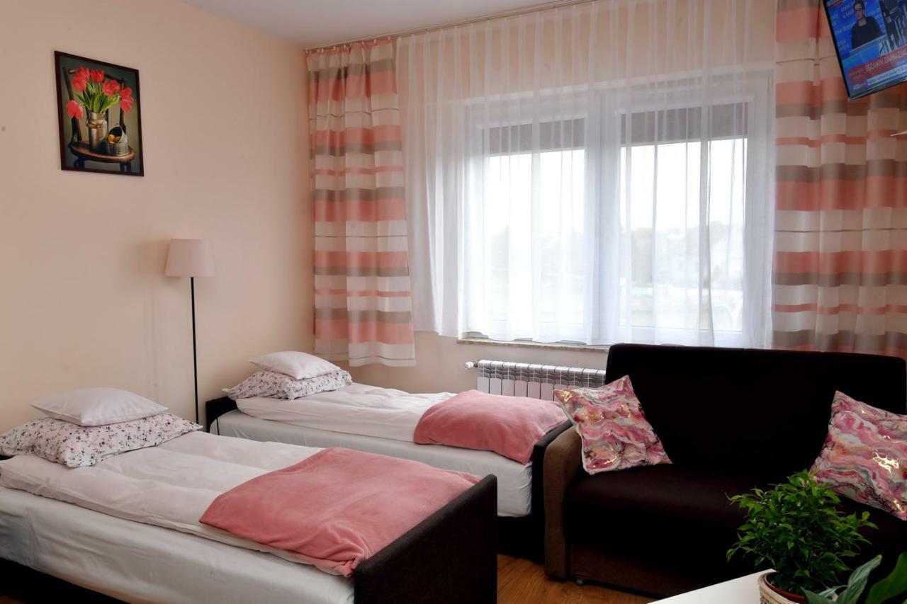 Zator Apartamenty Weekend Bagian luar foto